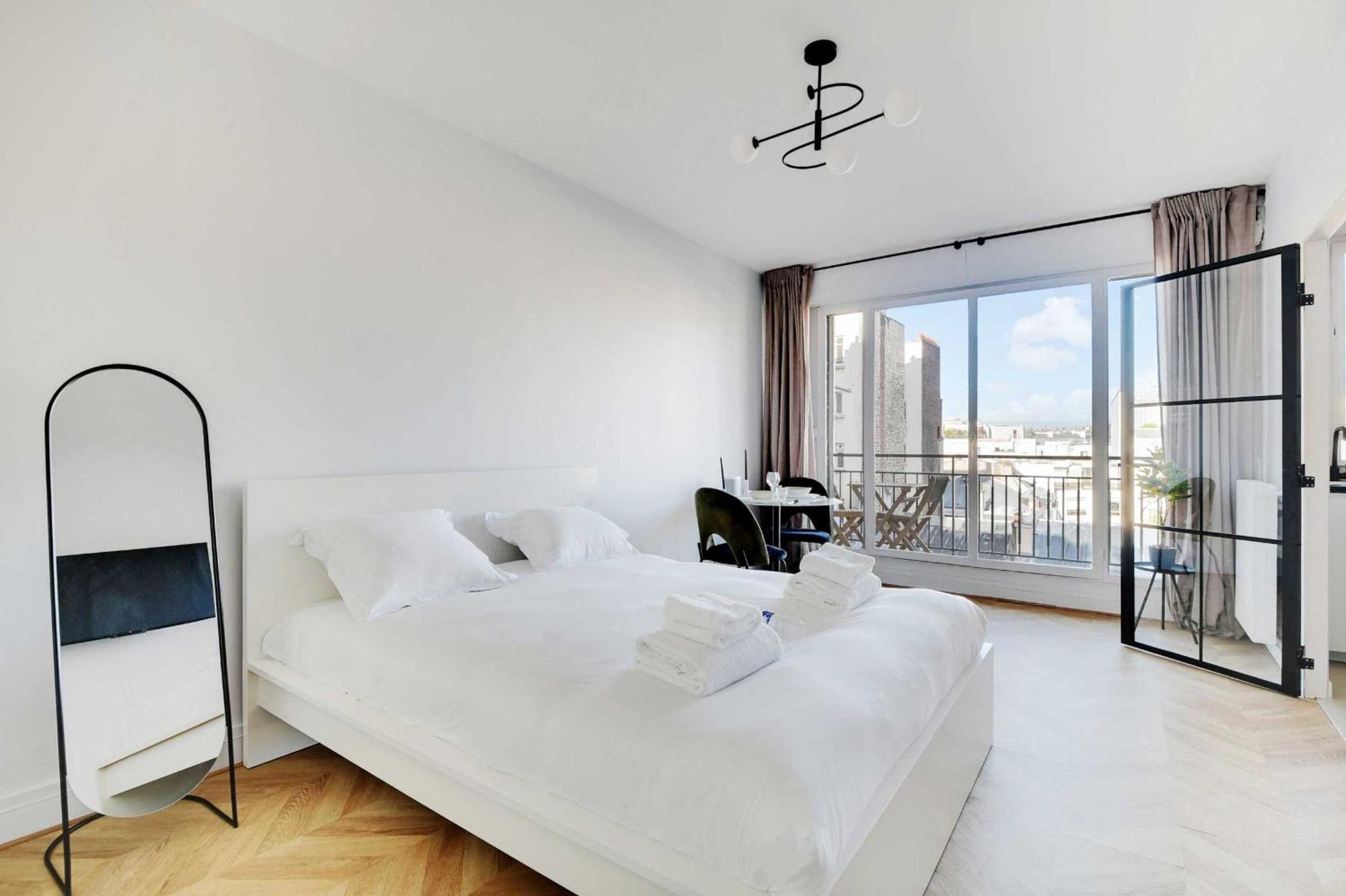 Elegant With Balcony - 2p - Trocadero-passy